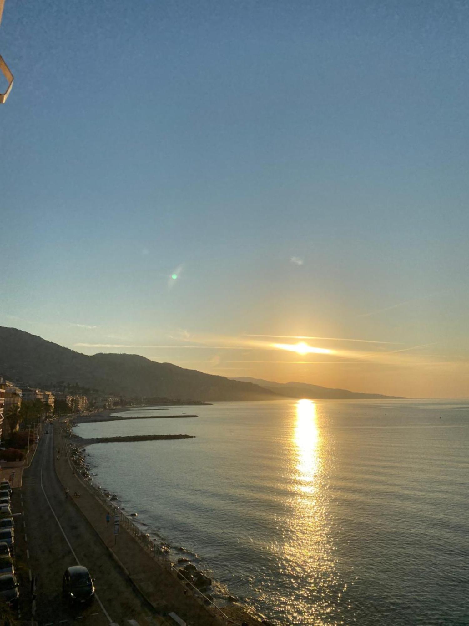 Apartmán Sea View Studio, Huge Terrace On The 4Th Floor Menton Exteriér fotografie