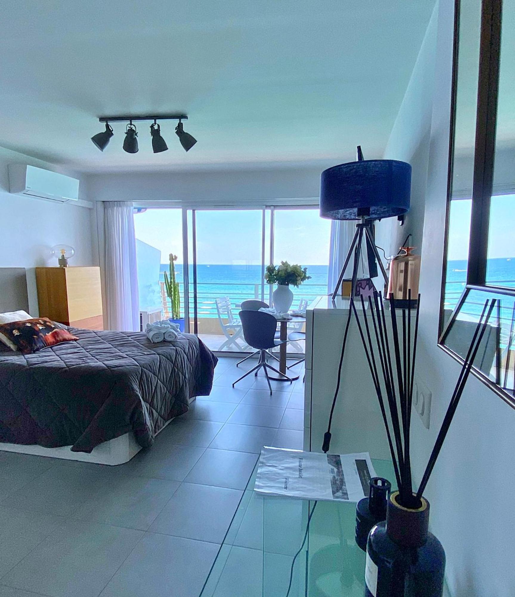 Apartmán Sea View Studio, Huge Terrace On The 4Th Floor Menton Exteriér fotografie